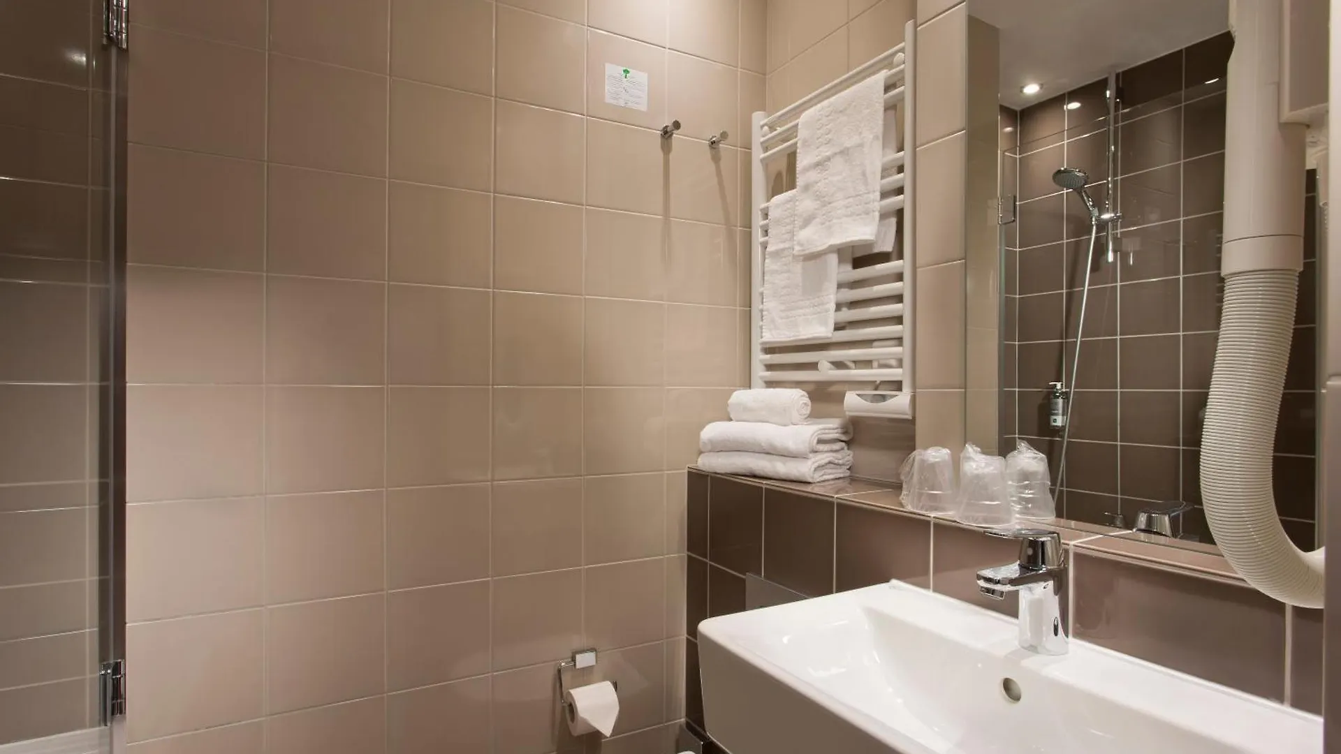 ***  Libertel Gare De L'Est Francais Hotel Paris France
